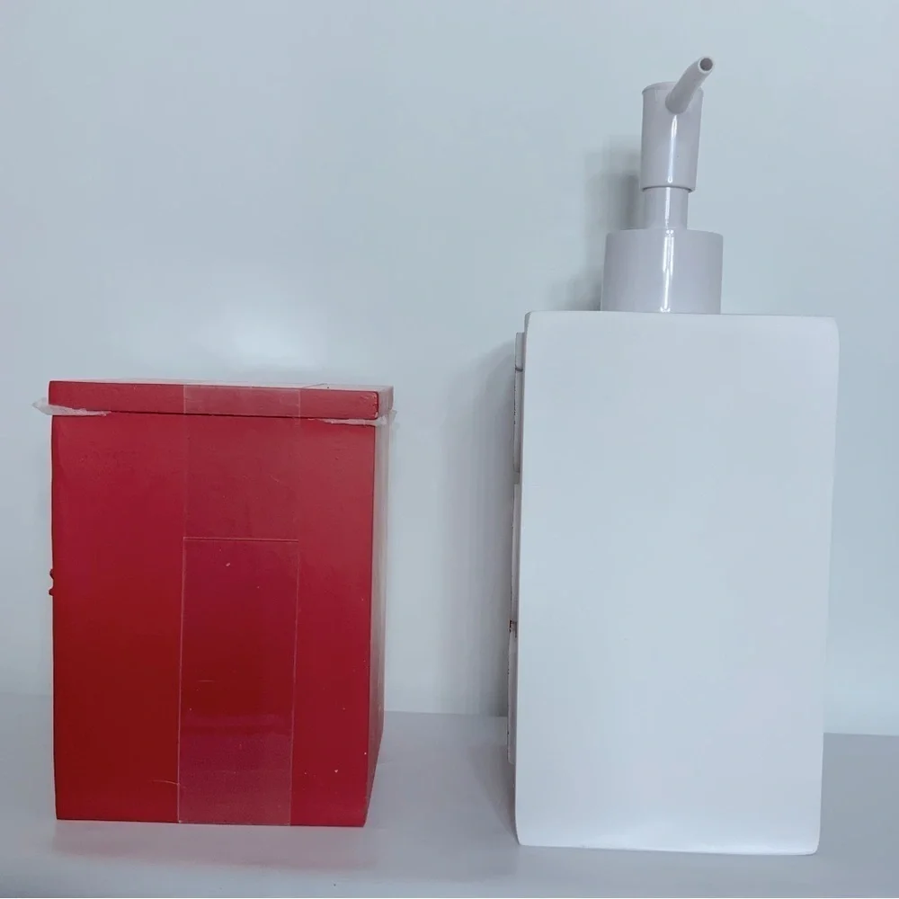 Wondershop Bath Christmas Accessory Set Soap Dispenser and Canister 2 Piece Set
